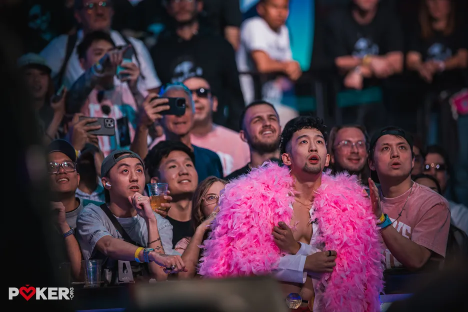 World Series of Poker crowd watching a hand run out